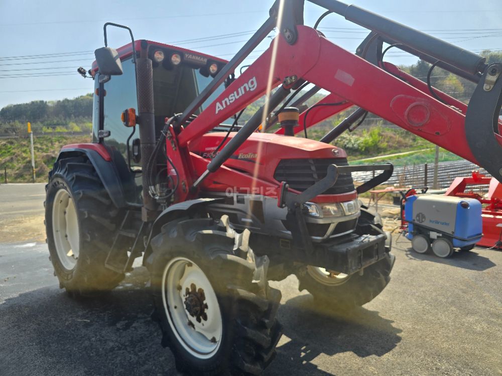 Yanmar Tractor FK895 (95hp) 뒤우측면