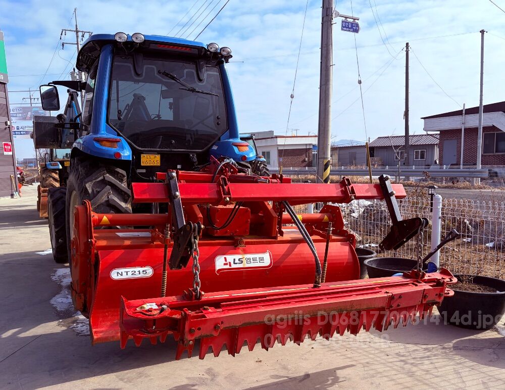 LS Tractor MT5.73 (73.9hp) 뒤우측면