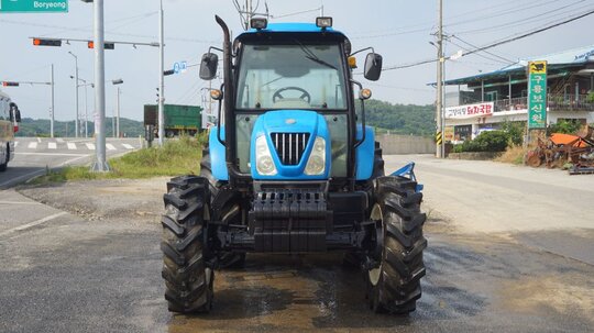 LS Tractor L7030 (85hp)