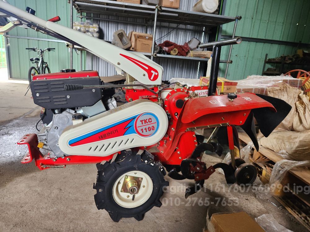  Cultivator TK1100 (9hp) 뒤우측면