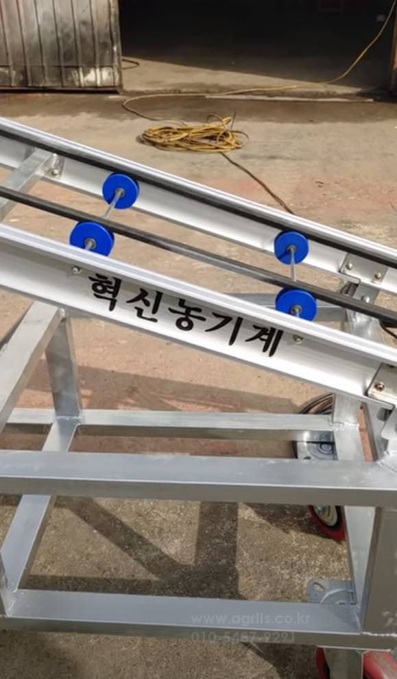  육묘상자 상차이송기 MH300 