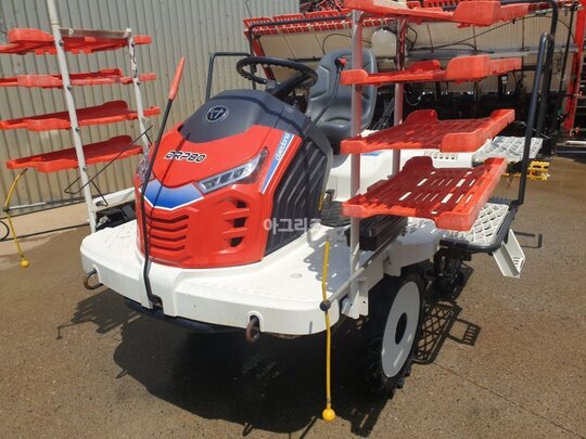 Daedong Rice transplanter DRP80 (8Rows)