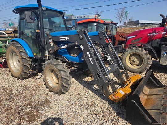 LS Tractor MT4.68 (69hp) 앞좌측면