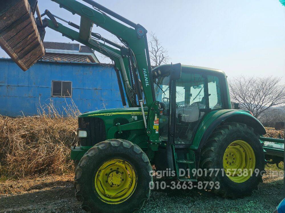JohnDeere Tractor 6220 (90hp)