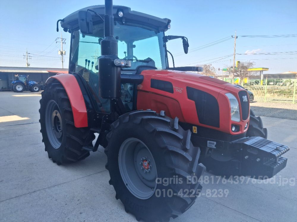 same 트랙터 same explorer (110마력) 뒤우측면