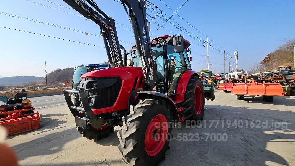 TYM 트랙터 T115 (115마력) 뒤우측면