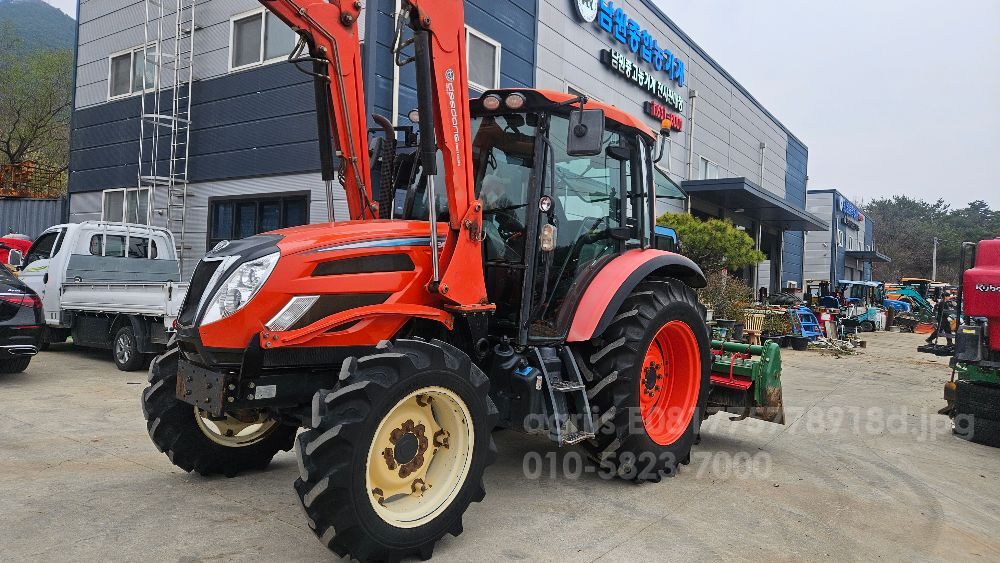 대동 트랙터 PX950PSC (93마력) 뒤우측면