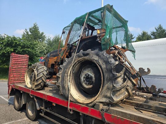 NewHolland Tractor TM130 (125hp)