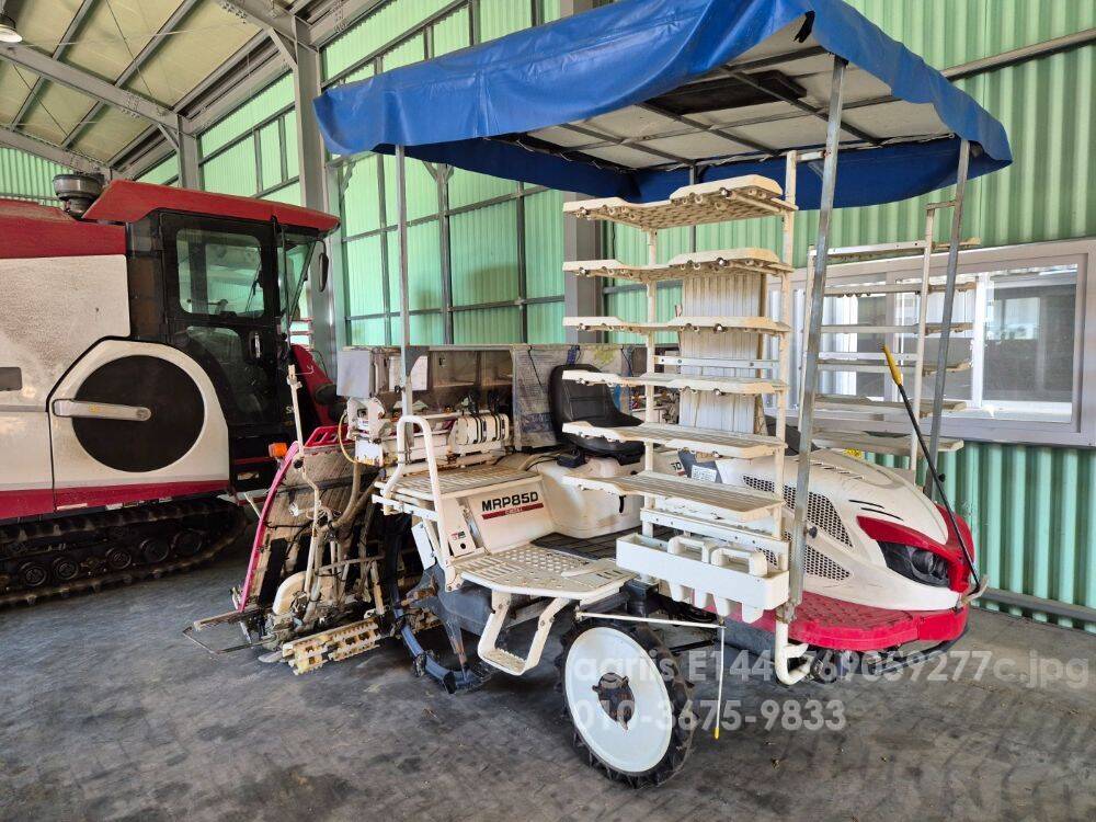 LS 이앙기 MRP85D (8조식) 앞좌측면