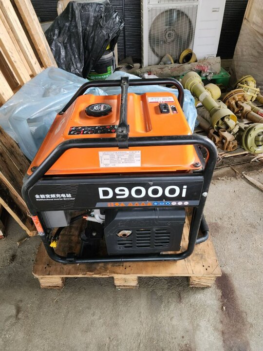 DJI 발전기 D9000i 앞좌측면