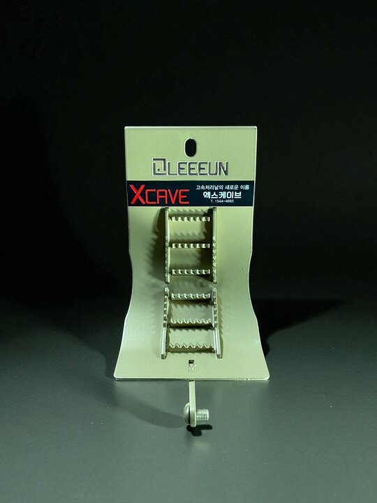 TYM 이세키 콤바인 HJ6135 (6조식) 앞좌측면