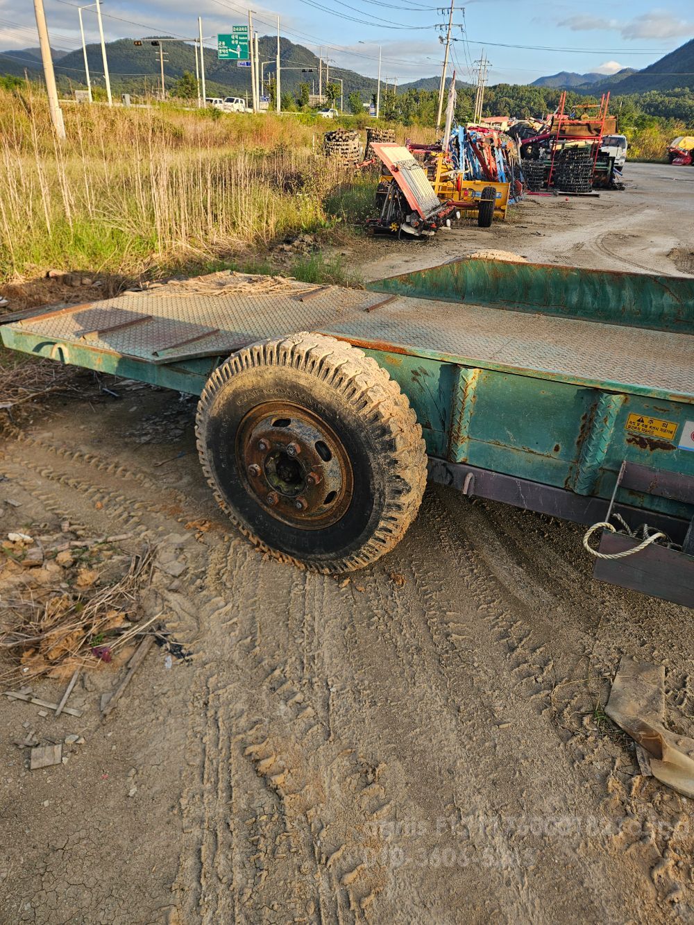 트레일러 트레일러 트레일러 뒤우측면