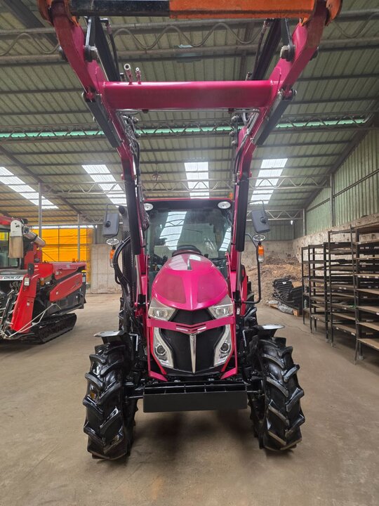 얀마 트랙터 YT470 (70마력) 앞좌측면