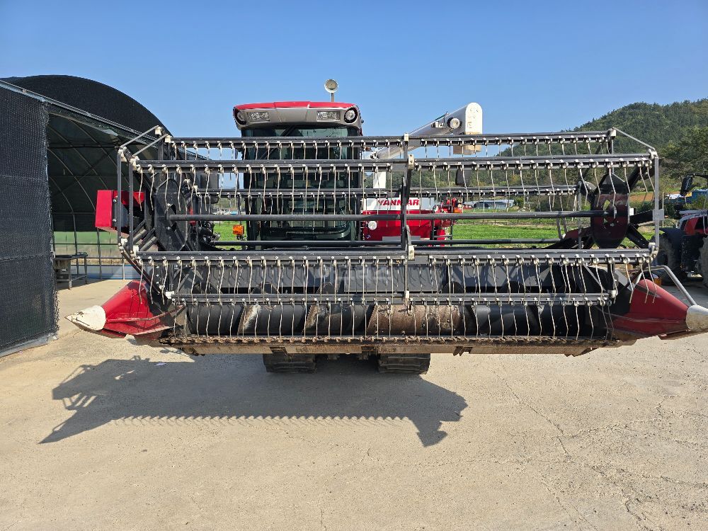 Yanmar Combine Harvester YH1150 (보통형) 뒤우측면