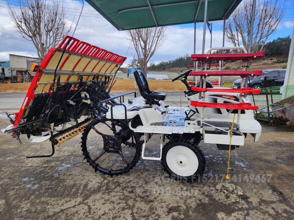Kukje Rice transplanter RGO-80SD (8Rows) 뒤우측면