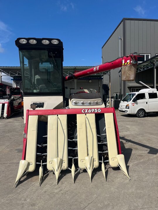 TYM 콤바인 CX695G (6조식) 앞좌측면