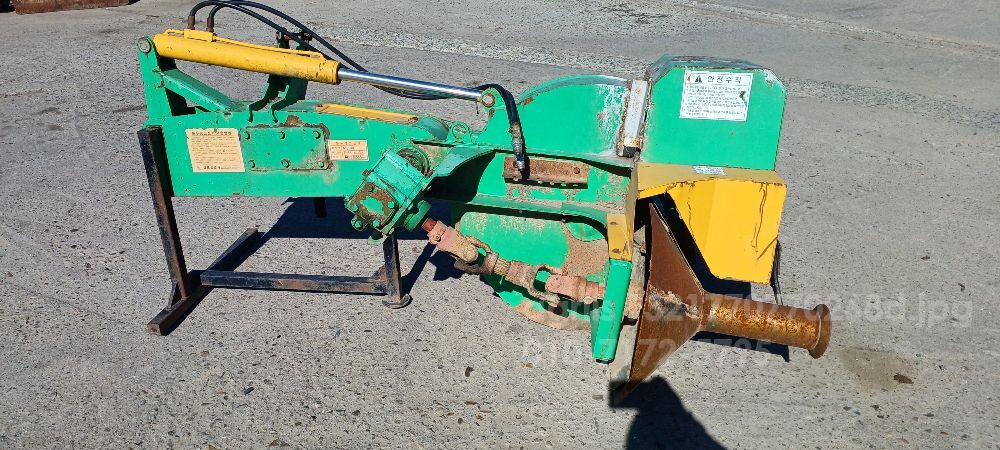  논두렁조성기 SH-40  뒤우측면