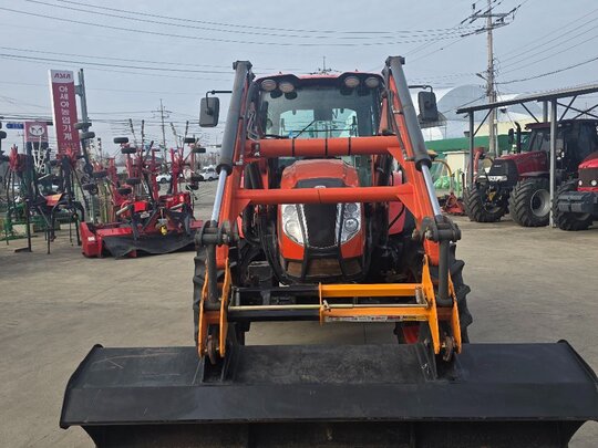 Daedong Tractor PX1300 (125hp)