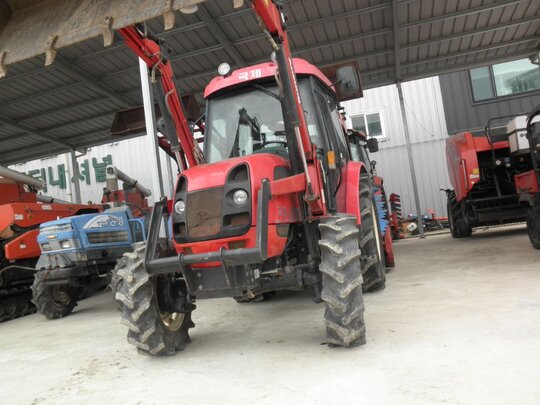 Kukje Tractor 4805 (48hp) 앞좌측면