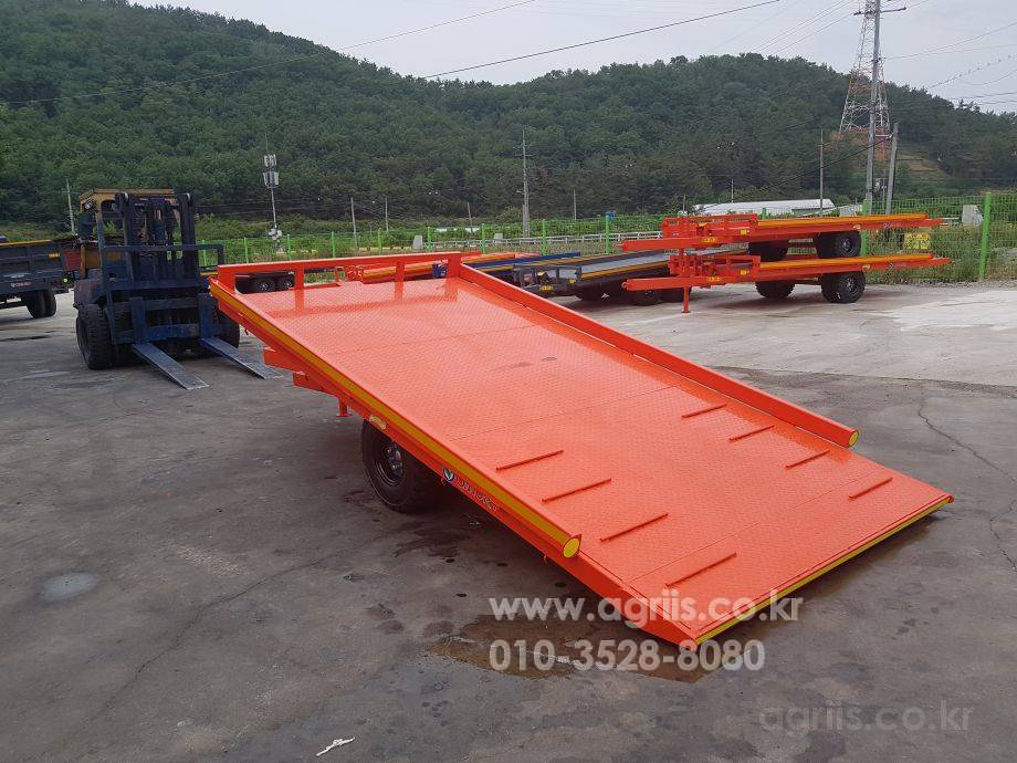  콤바인용 트레일러 지게차 쌍타이어  뒤우측면