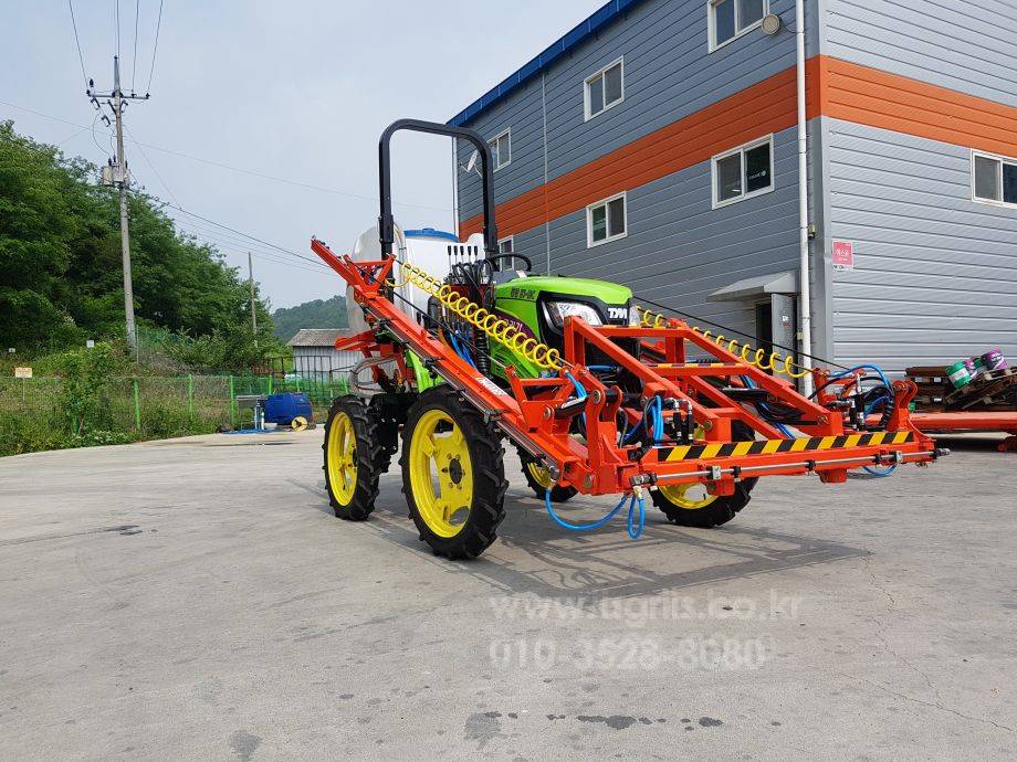  붐스프레이어 ON400BS(동양승용관리기 탑재)  뒤우측면