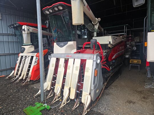 Kukje Combine Harvester KC1000CXA (5Rows) 앞좌측면