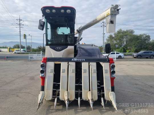 Kukje Combine Harvester KC6130CXA (6Rows) 앞좌측면