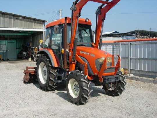 대동 트랙터 D581 (58마력) 앞좌측면