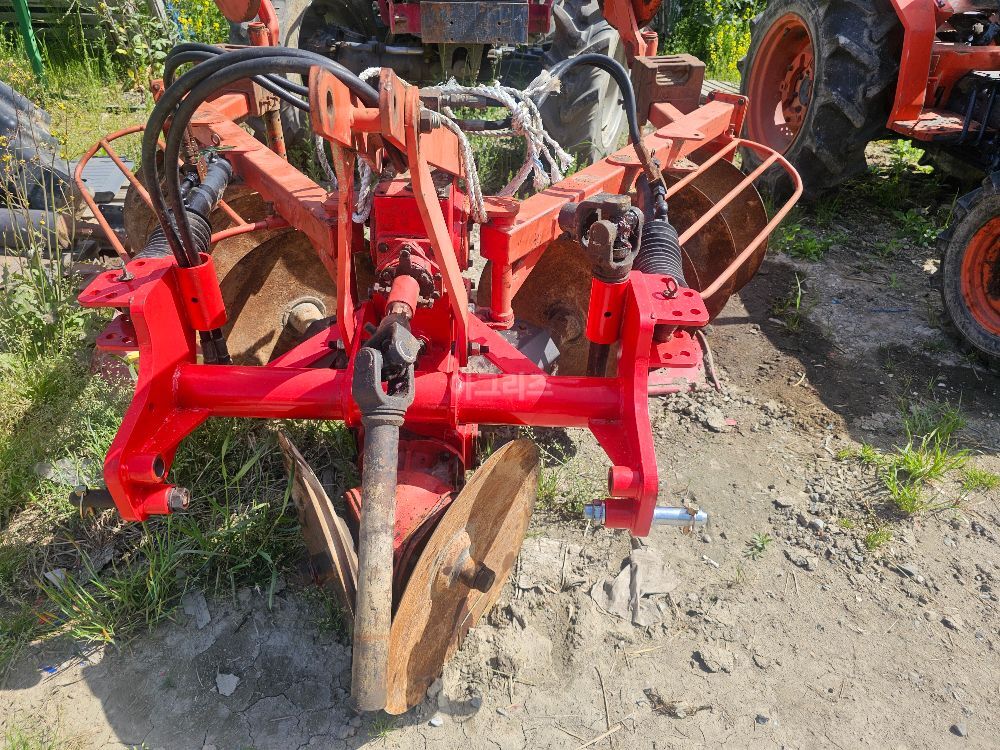 영진기계 쟁기 YDP802L-H 뒤우측면