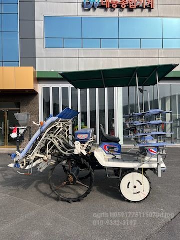 TYM 이앙기 PZ623HGL (6조식) 뒤우측면