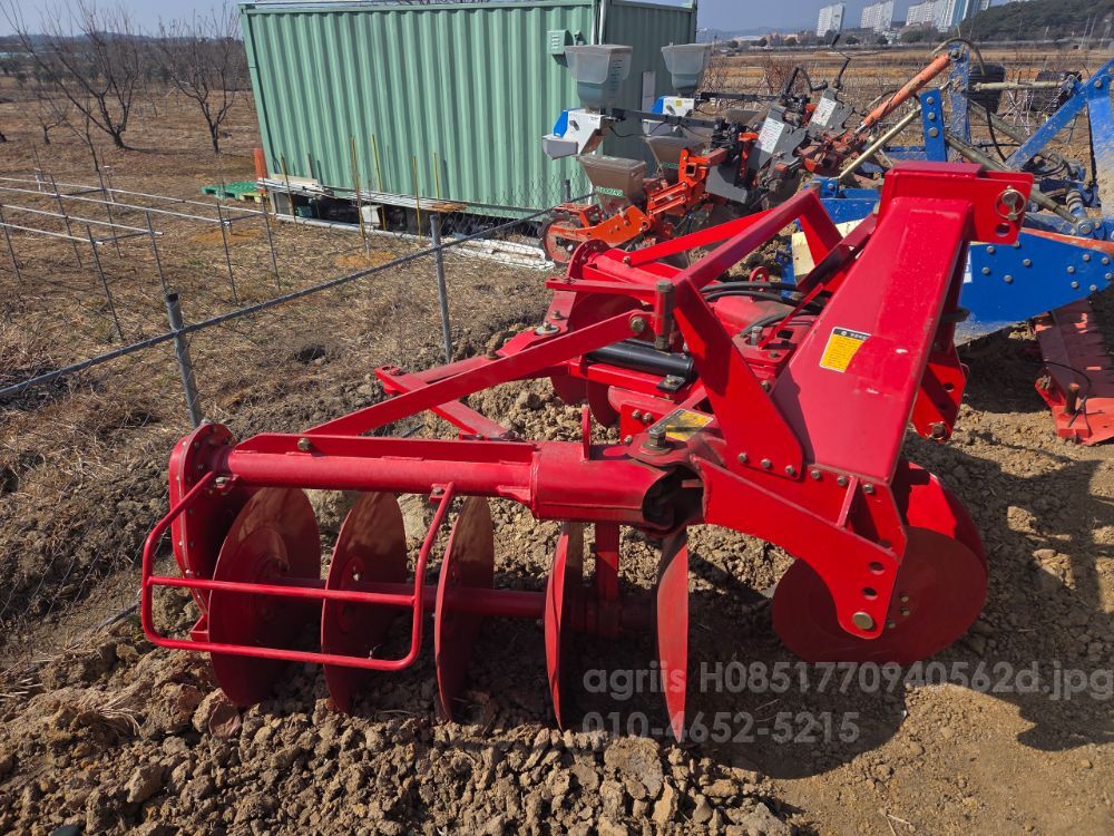 웅진 쟁기 W300-DP 뒤우측면