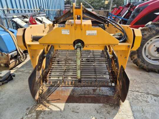 두루기계 땅속작물수확기 DR-1300SL