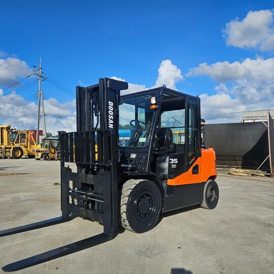두산 지게차 D35S-5 자동발