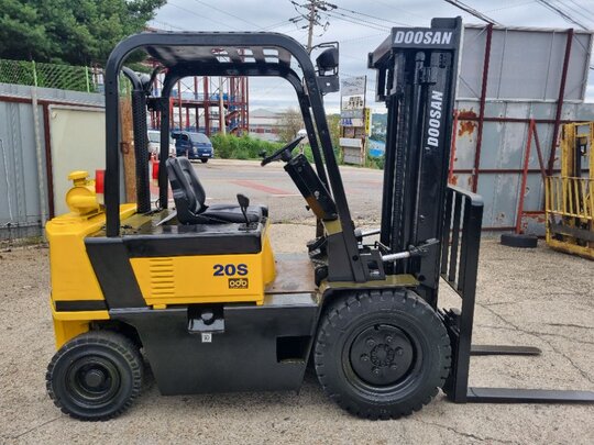 두산 지게차 2톤디젤 (2톤)