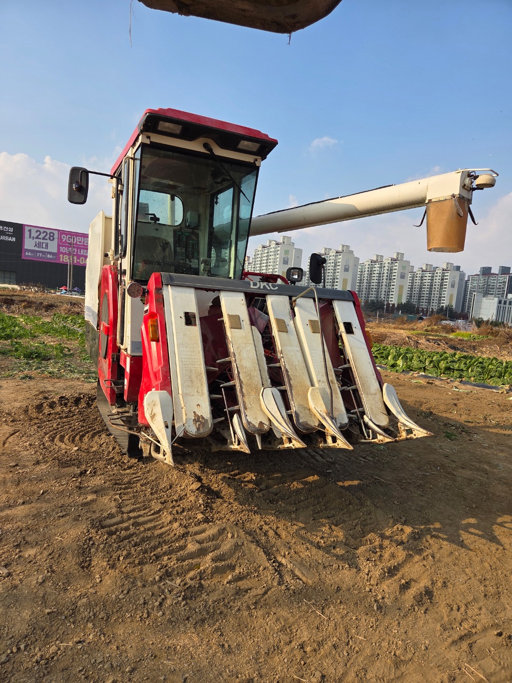 Kukje Combine Harvester DKC865 (5Rows) 앞좌측면