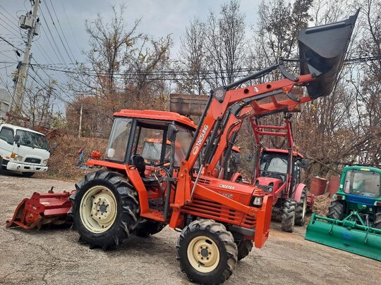 Daedong Tractor D4351 (43hp) 앞좌측면