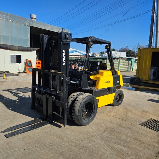 두산 지게차 FD35M 중고 (3.5톤)
