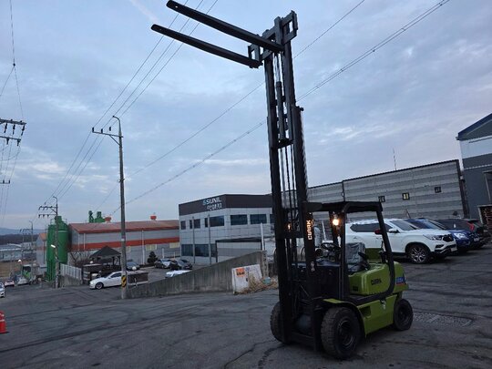 Clark Forklift FX2.5톤 3단 (2.5톤)