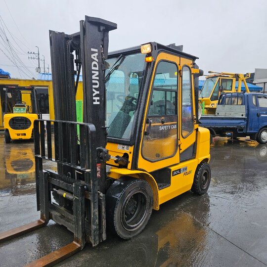 Hyundai Forklift 포렉스30L-7A (3톤)