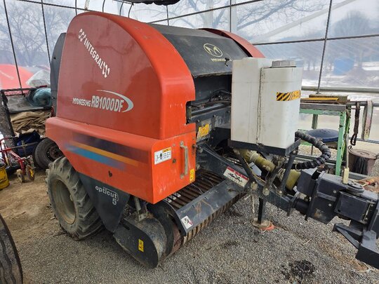 명성 원형베일러 RB1000DF 앞좌측면