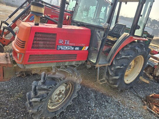 국제 트랙터 F505 (50마력)