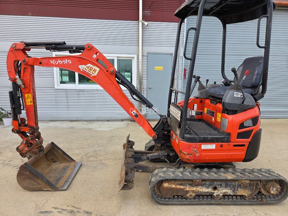 구보다 굴삭기 U17S (1.7톤) 뒤우측면