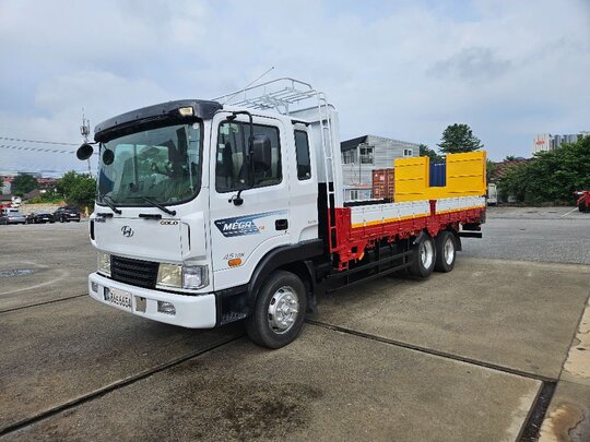 현대 메가 4.5톤 초장축 자동 사다리 메가트럭