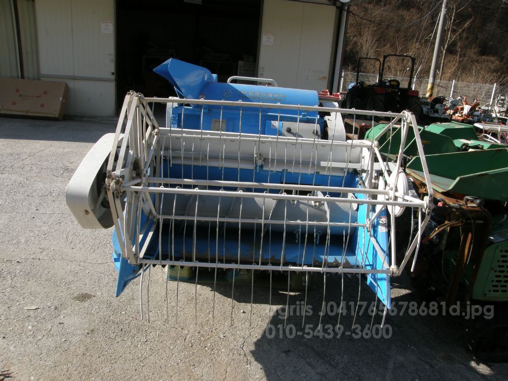기현잡곡탈곡기 기현잡곡탈곡기 KHC-1200R 뒤우측면