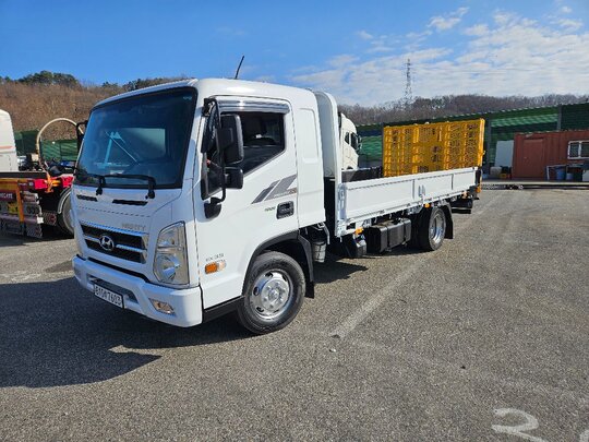 Hyundai 올뉴 마이티 3.5톤 슈퍼캡 사다리 마이티  앞좌측면