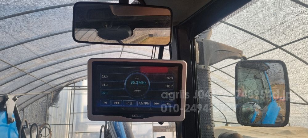 LS 트랙터 XP7102-EDPS-MP (102마력) 뒤우측면