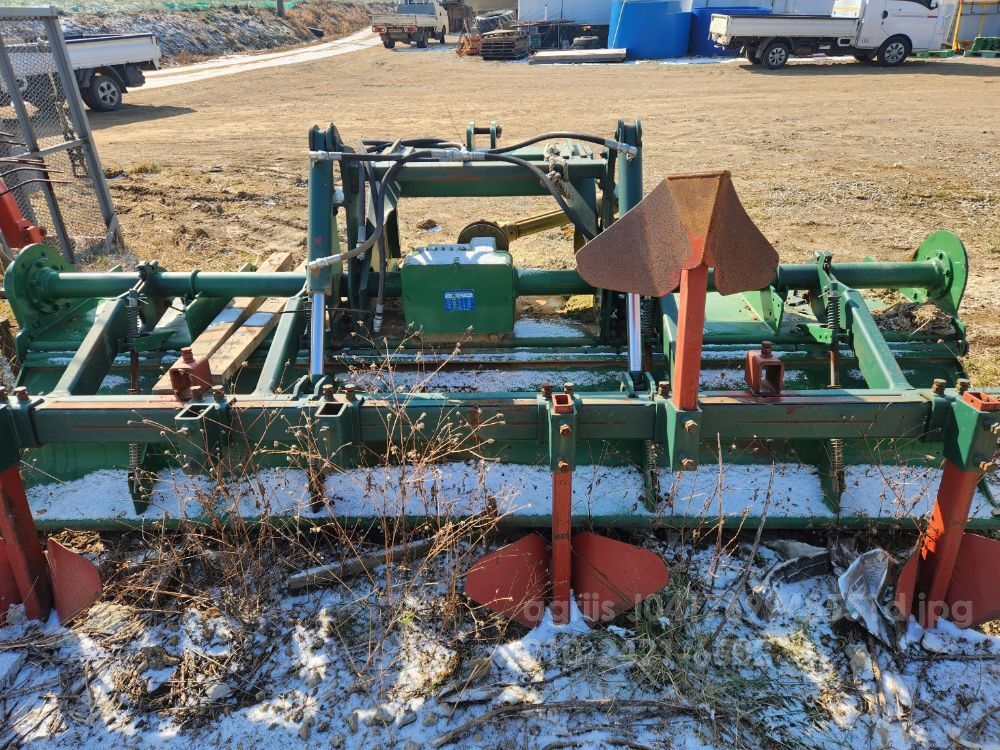  Rotavator WR3050 (경폭305cm) 뒤우측면