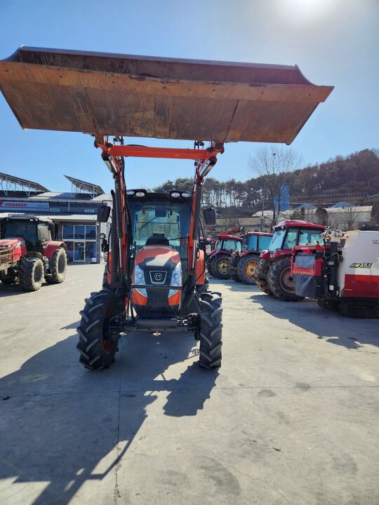 Daedong Tractor PX800 (80hp)