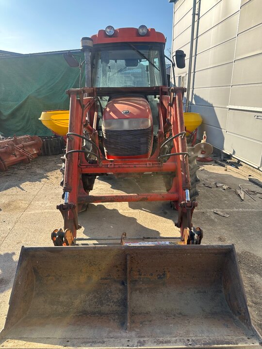 Daedong Tractor D500 (50hp) 앞좌측면