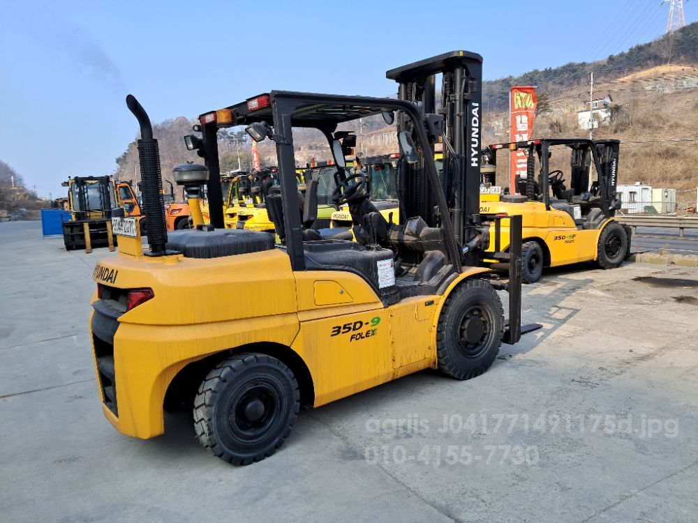 Hyundai Forklift 35D-9F (3.5톤) 뒤우측면